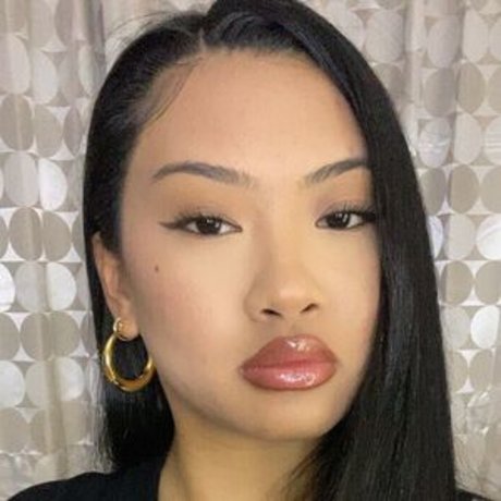 Yourgirlangelie