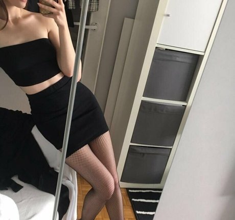 Naken lekkede OnlyFans-bilde av Suseee