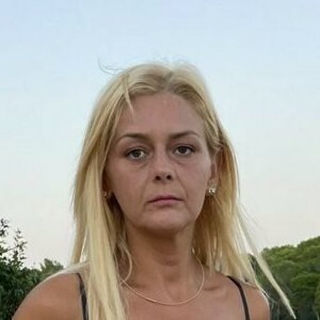 Nahá fotka uniklých OnlyFans od Tarba Firuta