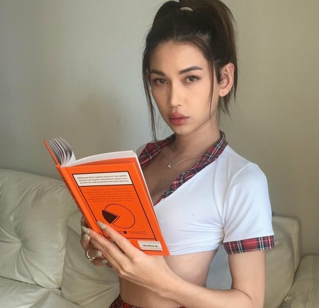 Bella Hancock OnlyFans