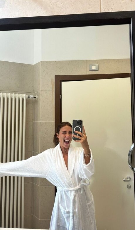 Naken lekkede OnlyFans-bilde av Mynameisfrancescabiella