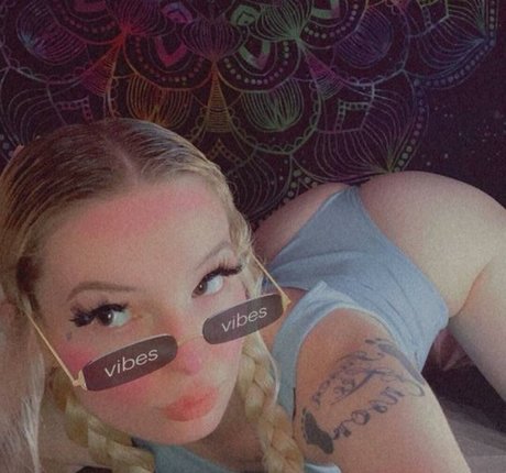 Nahá fotka uniklých OnlyFans od Jeneveve Brown