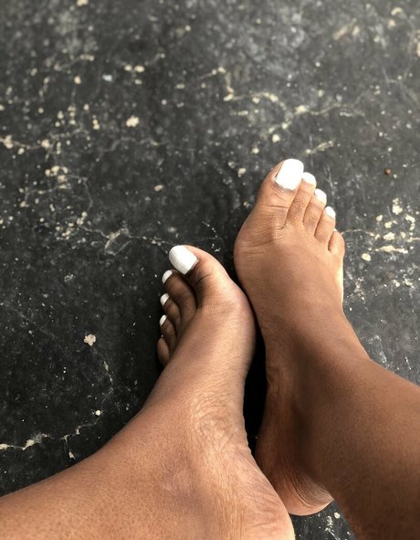 Toeswithkay2