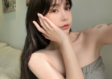 Nagie wyciekłe zdjęcie OnlyFans od Plppt123