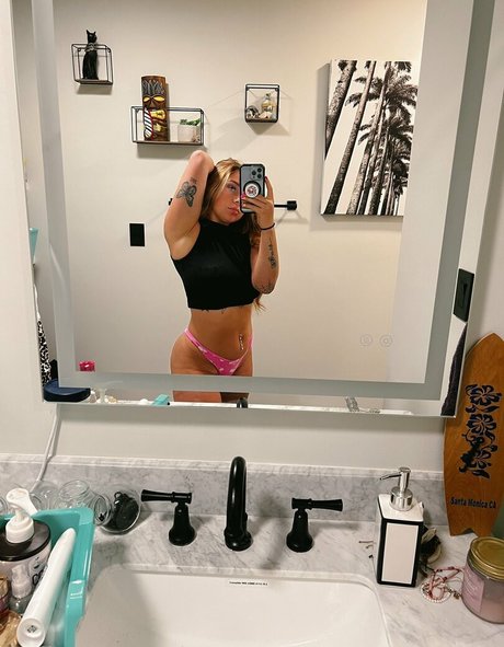Reannon Hill  nude leaked OnlyFans photo
