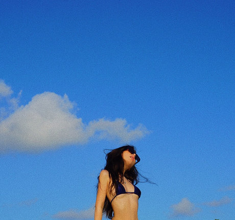 Naken lekkede OnlyFans-bilde av Ayla Dlyla