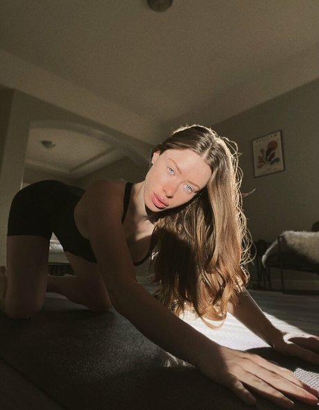 Naken lekkede OnlyFans-bilde av Yuliabb