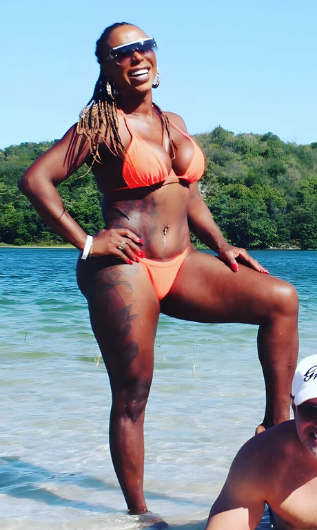 Adelia Soares