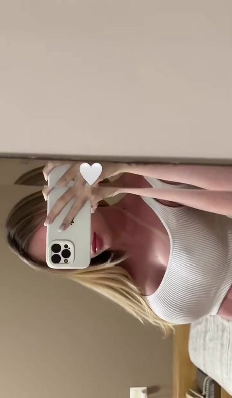 Nagie wyciekłe zdjęcie OnlyFans od Kaarolzx