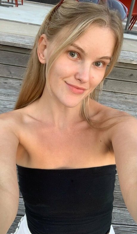 Nahá fotka uniklých OnlyFans od Curlylolly