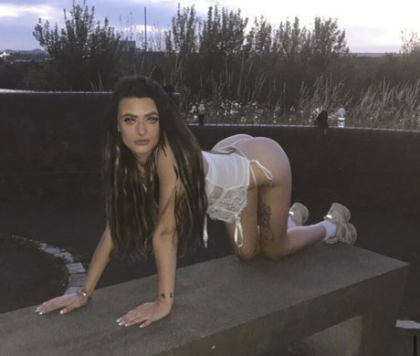 Naken lekkede OnlyFans-bilde av Lilbadassxo