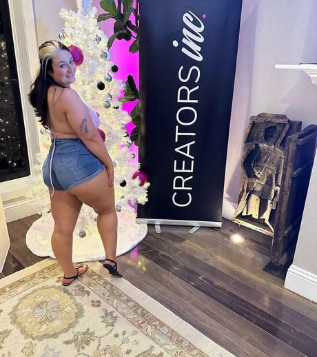 Foto di nudo di fuga di OnlyFans di Ashley Coco