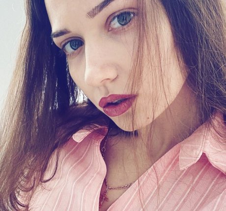 Nahá fotka uniklých OnlyFans od Jeki Carrey