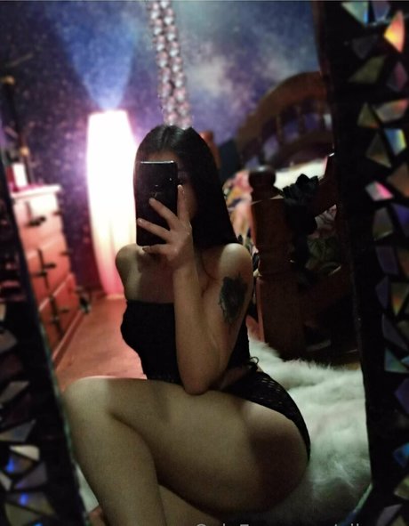 Nahá fotka uniklých OnlyFans od Gilady