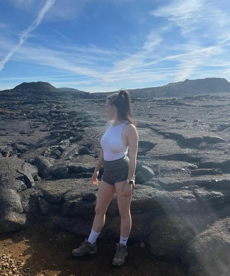 Naken lekkede OnlyFans-bilde av Scottishgeologist