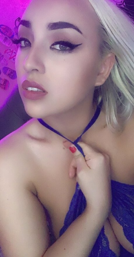 Naken lekkede OnlyFans-bilde av Quincyentertainment