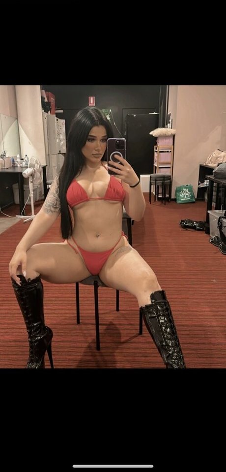 Naken lekkede OnlyFans-bilde av Laceyyluxx