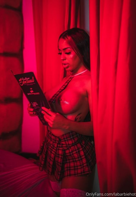 Nahá fotka uniklých OnlyFans od Labarbiehot
