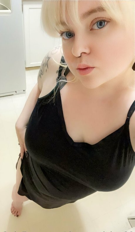 Tinymortician89
