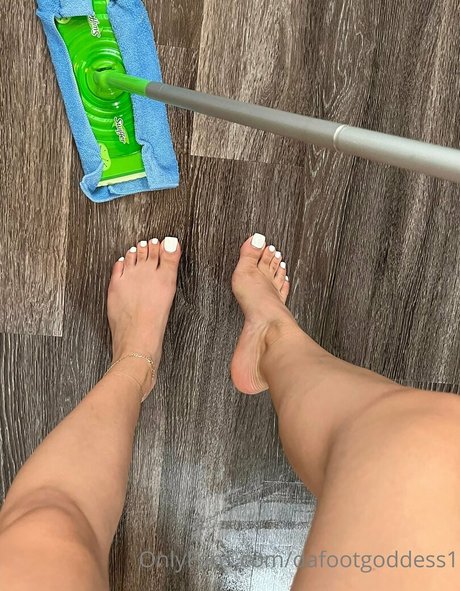 Dafootgoddess1