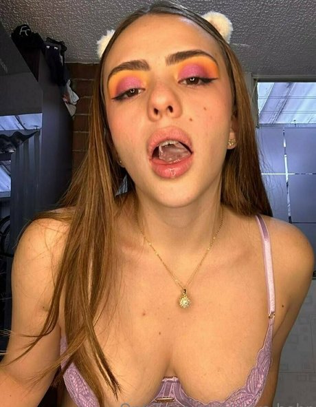 Naken lekkede OnlyFans-bilde av Clarabohr