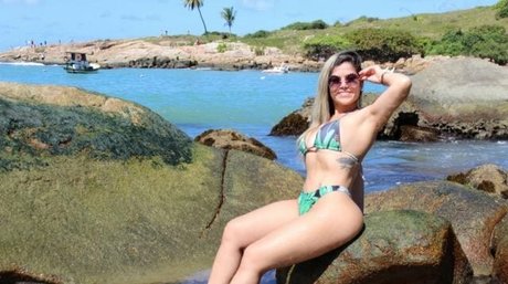 Naken lekkede OnlyFans-bilde av Hellem Mel