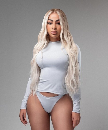 Naken läckt OnlyFans-bild av Yailin La Mas Viral