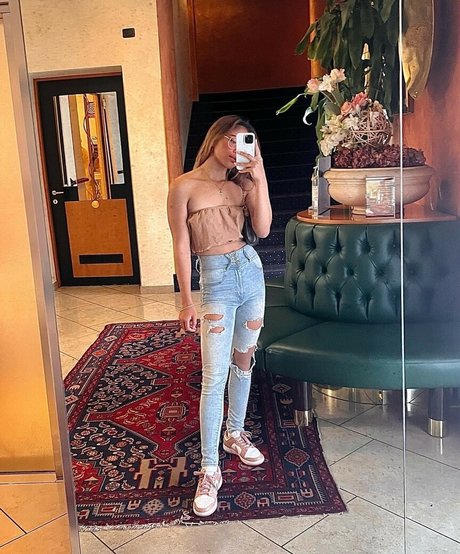 Bianca Bustamante OnlyFans泄露裸照