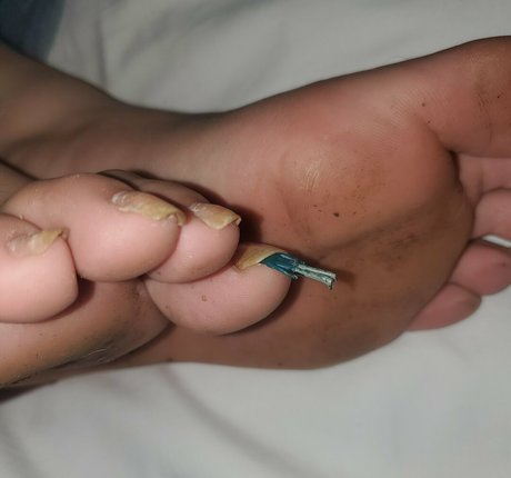 Alaston vuotanut OnlyFans-kuva Missfeetstinkvip