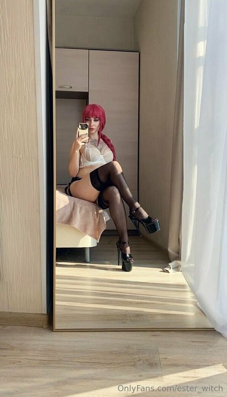 Nahá fotka uniklých OnlyFans od Esterwitch