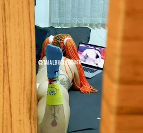 Naken läckt OnlyFans-bild av Taiane Albuquerque