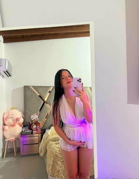 Naken läckt OnlyFans-bild av Babytammybg
