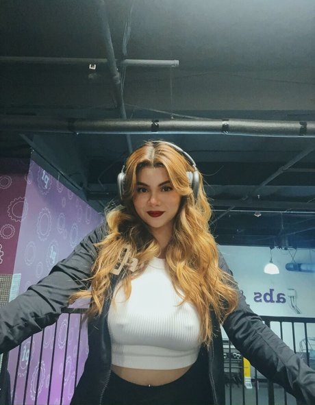 Naken lekkede OnlyFans-bilde av Jessikaaxoxo