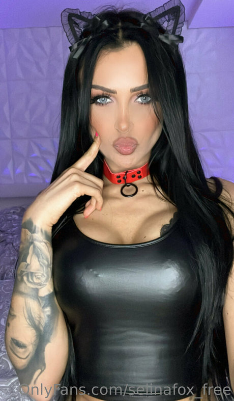 Nahá fotka uniklých OnlyFans od Selinafoxfree