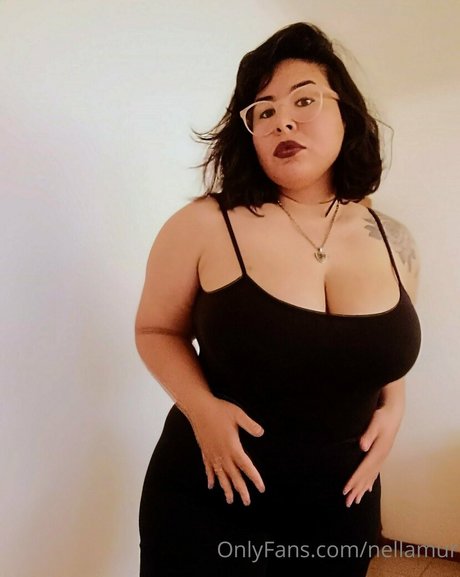 Naken läckt OnlyFans-bild av Nellamur
