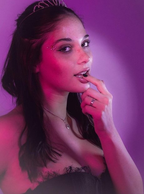 Nahá fotka uniklých OnlyFans od Aixaespinosa