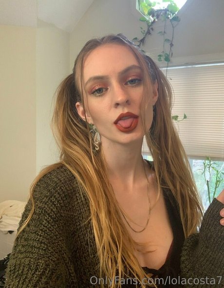 Naken lekkede OnlyFans-bilde av Lolacosta