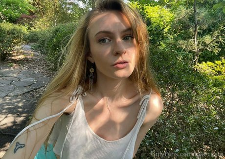 Lolacosta