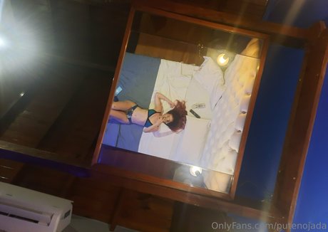 Foto di nudo di fuga di OnlyFans di Putenojada
