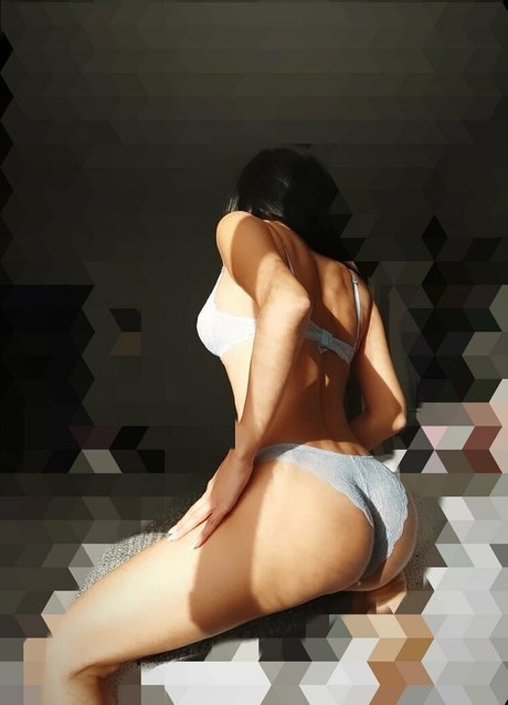 Naken lekkede OnlyFans-bilde av Yagmurada