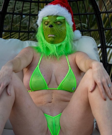 Naken läckt OnlyFans-bild av Pattybbikini