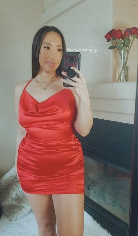 Nahá fotka uniklých OnlyFans od Mamamelodyyy