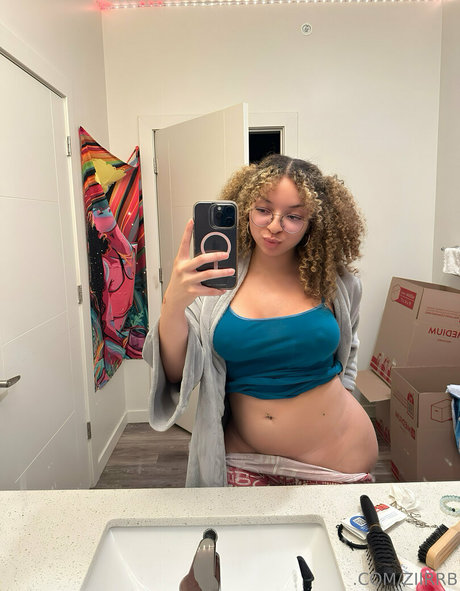Nagie wyciekłe zdjęcie OnlyFans od Ziirrb