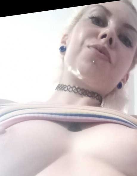 Naken lekkede OnlyFans-bilde av Solarislofy