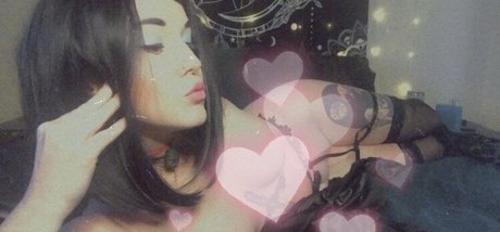 Nahá fotka uniklých OnlyFans od Hotmessblair