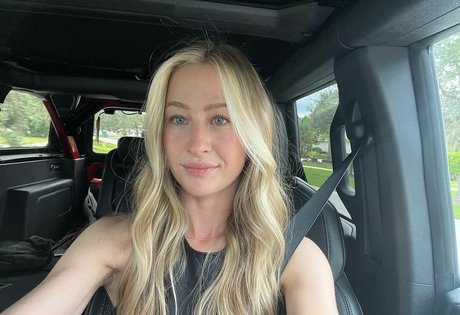 Naken lekkede OnlyFans-bilde av Nelly Korda