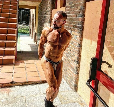 Naken läckt OnlyFans-bild av Irishbeast69