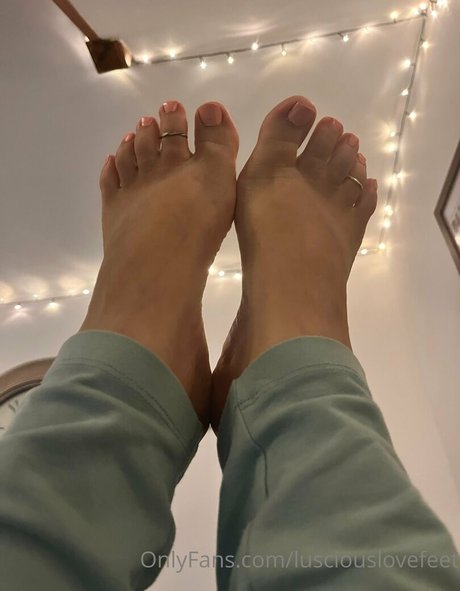 Обнаженная фотография утечки OnlyFans от Lusciouslovefeet