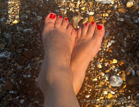 Lusciouslovefeet