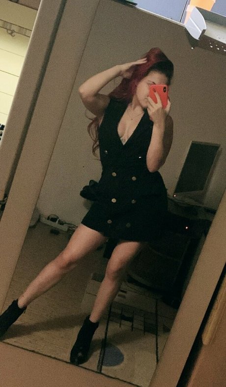 Naken läckt OnlyFans-bild av Alislyfox